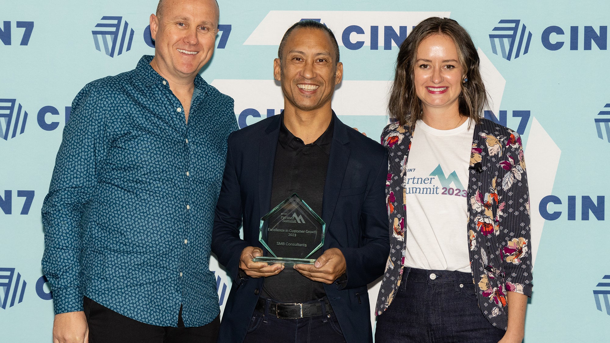 Shaping Futures: What Excellence in Customer Growth Means for SMB Consultants